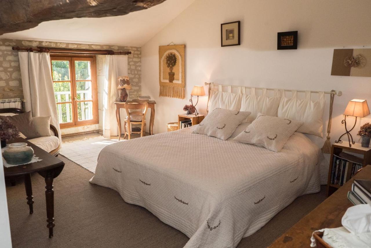 Le Clos Des Fayes Berthegon Экстерьер фото