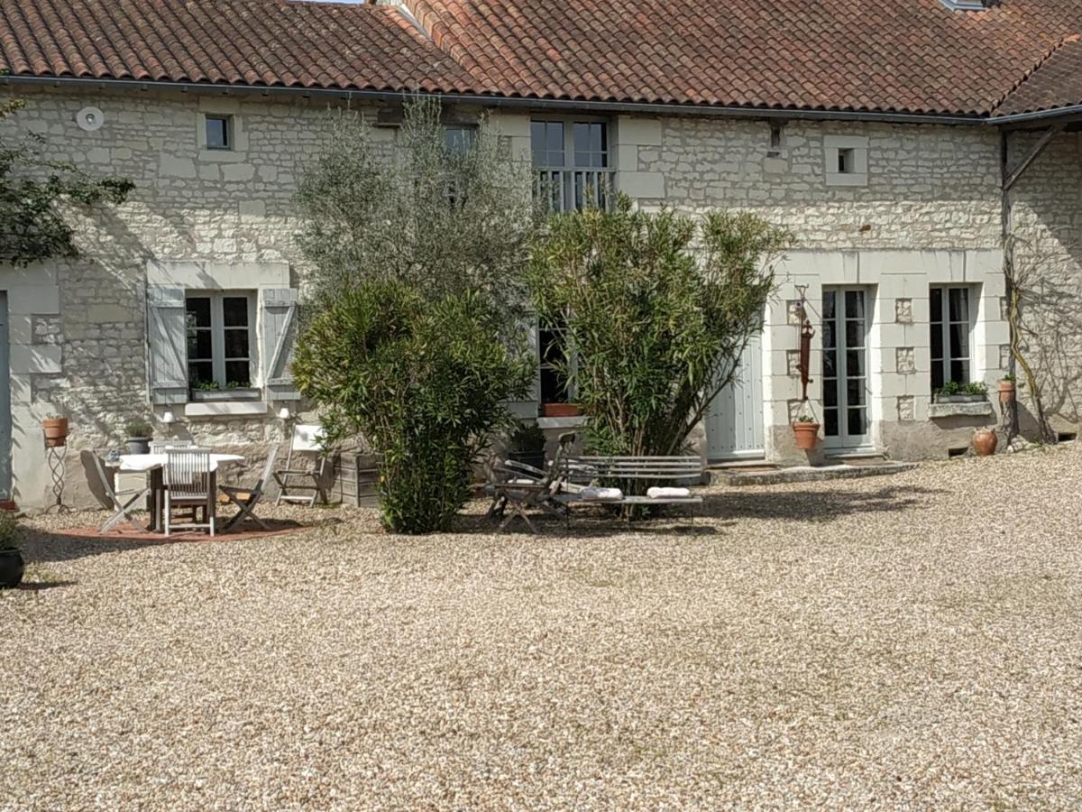Le Clos Des Fayes Berthegon Экстерьер фото