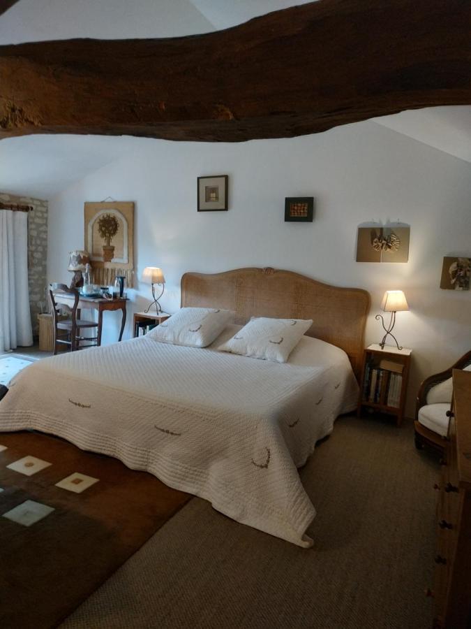 Le Clos Des Fayes Berthegon Экстерьер фото